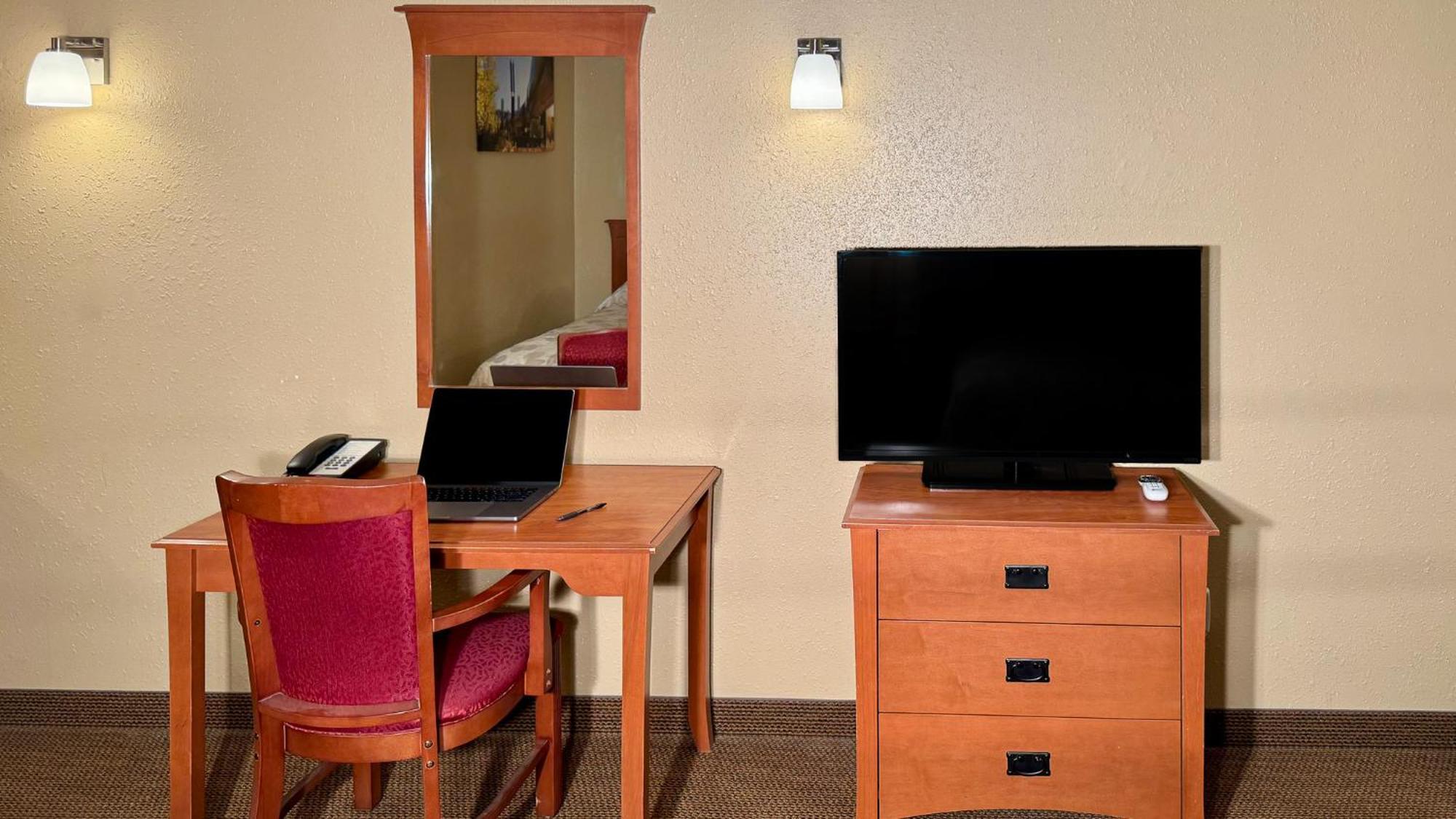 טוק Young'S Motel מראה חיצוני תמונה