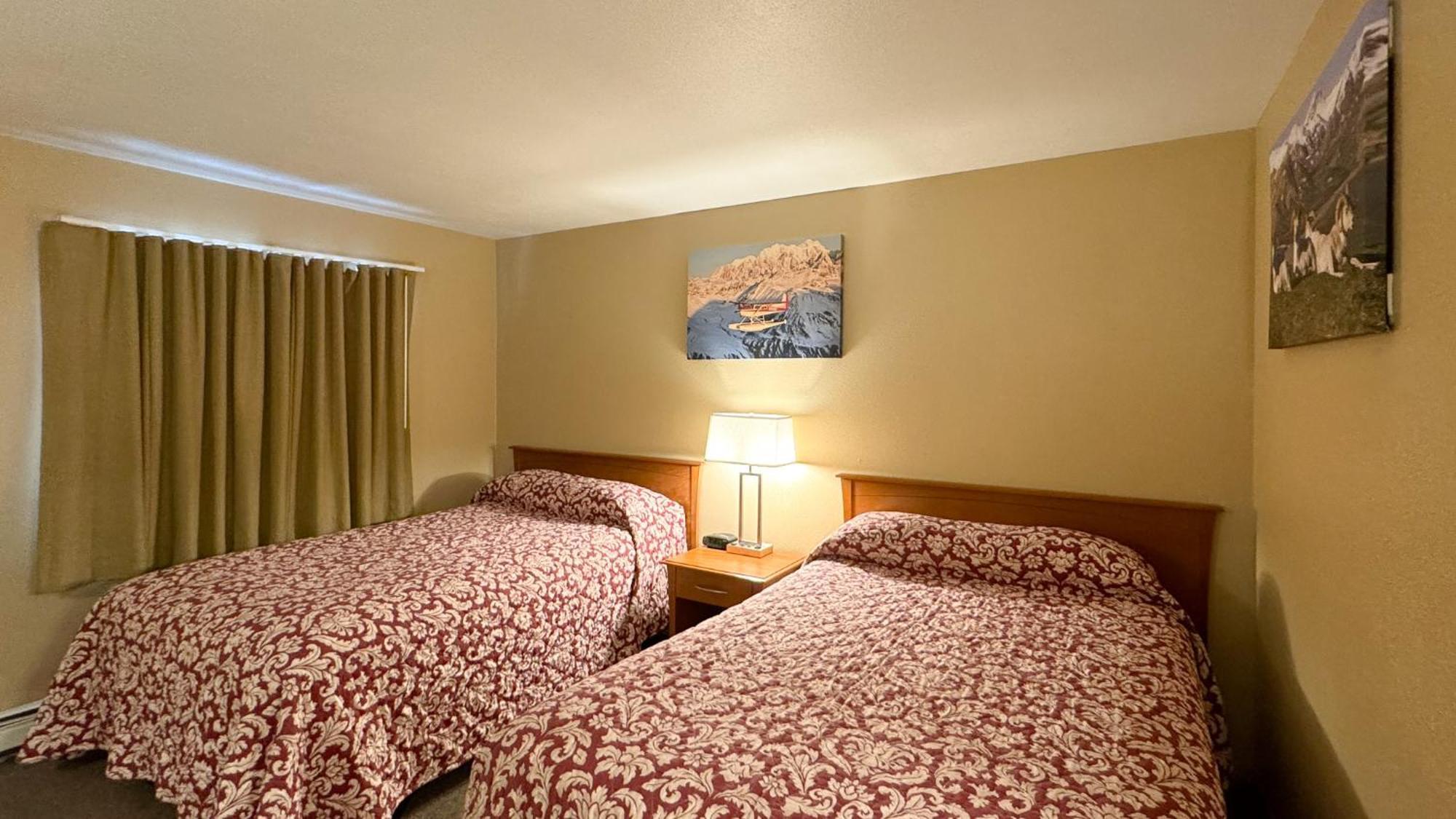 טוק Young'S Motel מראה חיצוני תמונה