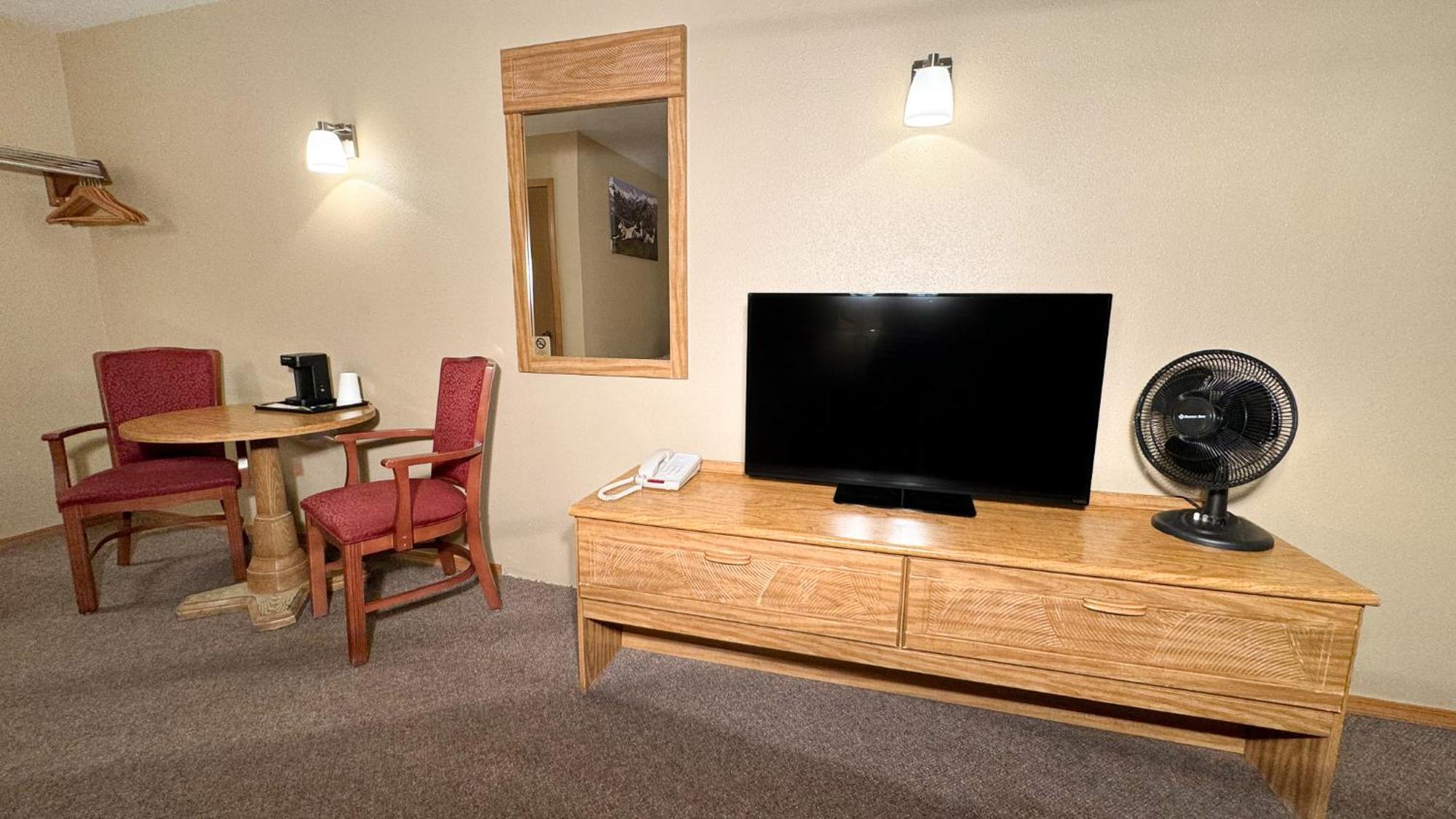 טוק Young'S Motel מראה חיצוני תמונה
